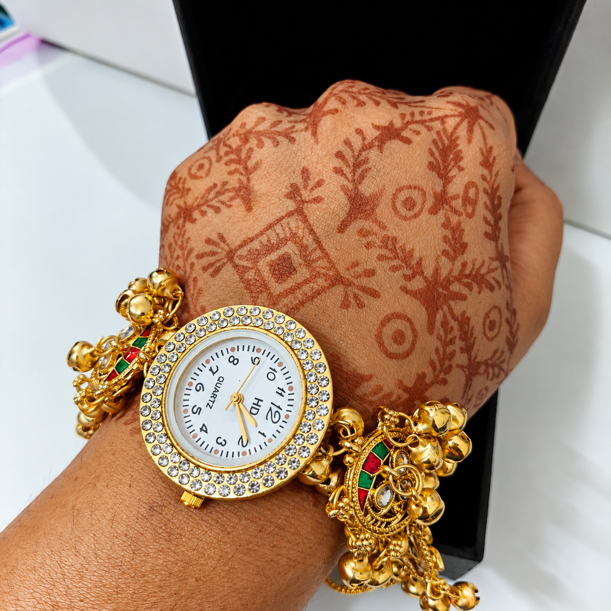 Aarzoo Kundan Crystal Halo Kashmiri Jewellery Watch — size and design details
