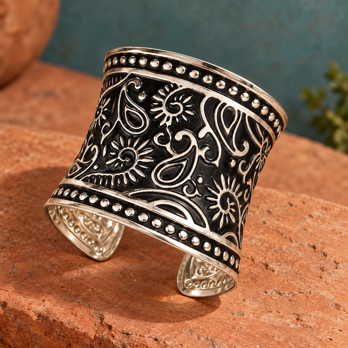 Aarvi Paisley Sunburst Silver-Tone Cuff | MyJhumki