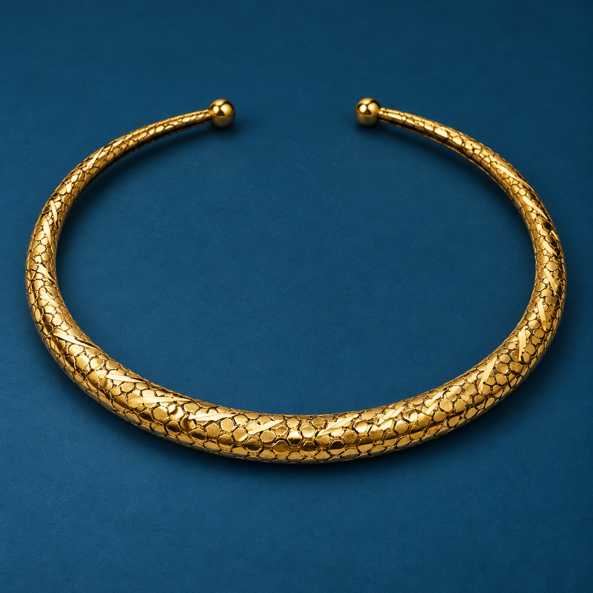 Kanika Textured Gold-Tone Collar Necklace | MyJhumki