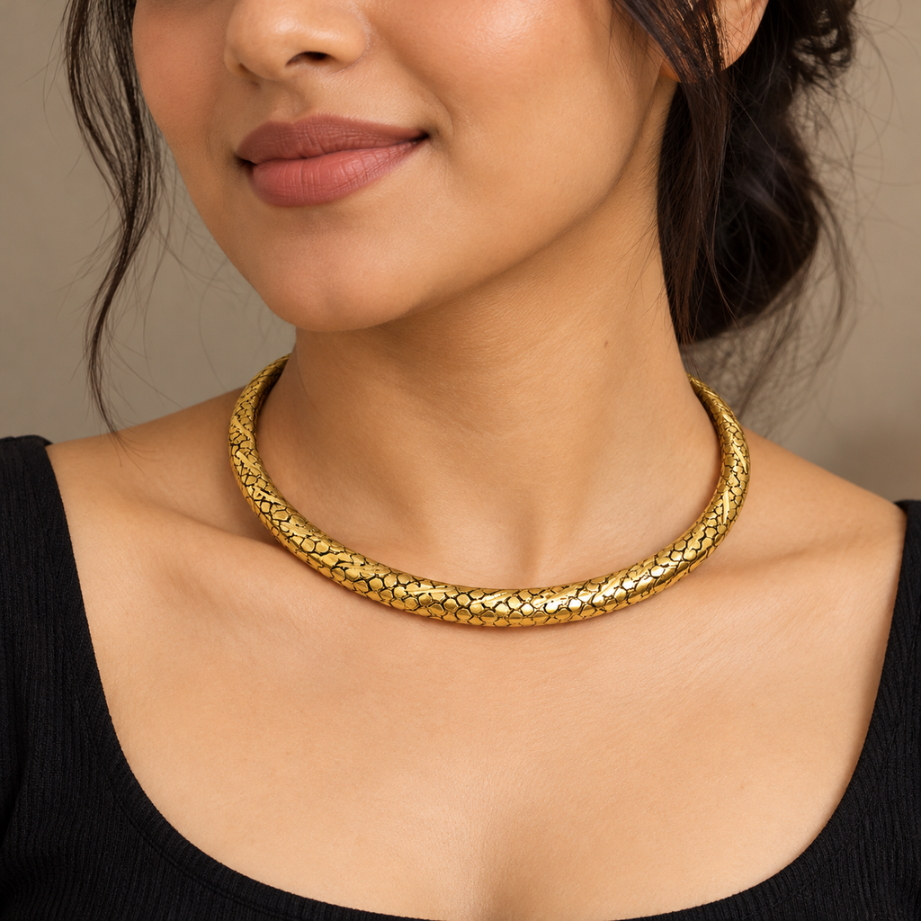 Kanika Textured Gold-Tone Collar Necklace | MyJhumki