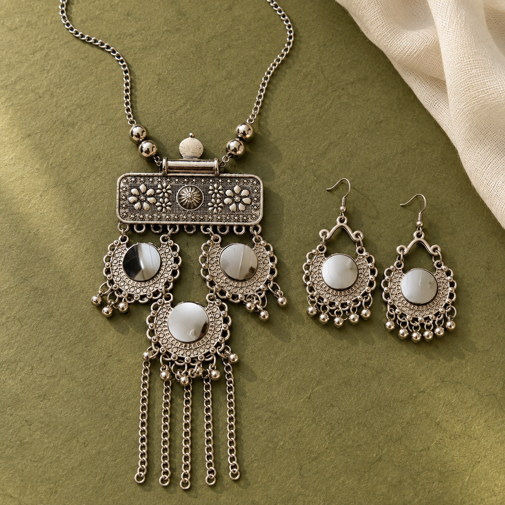 Aaina Rajsi Mirror Tassel Necklace Set | MyJhumki