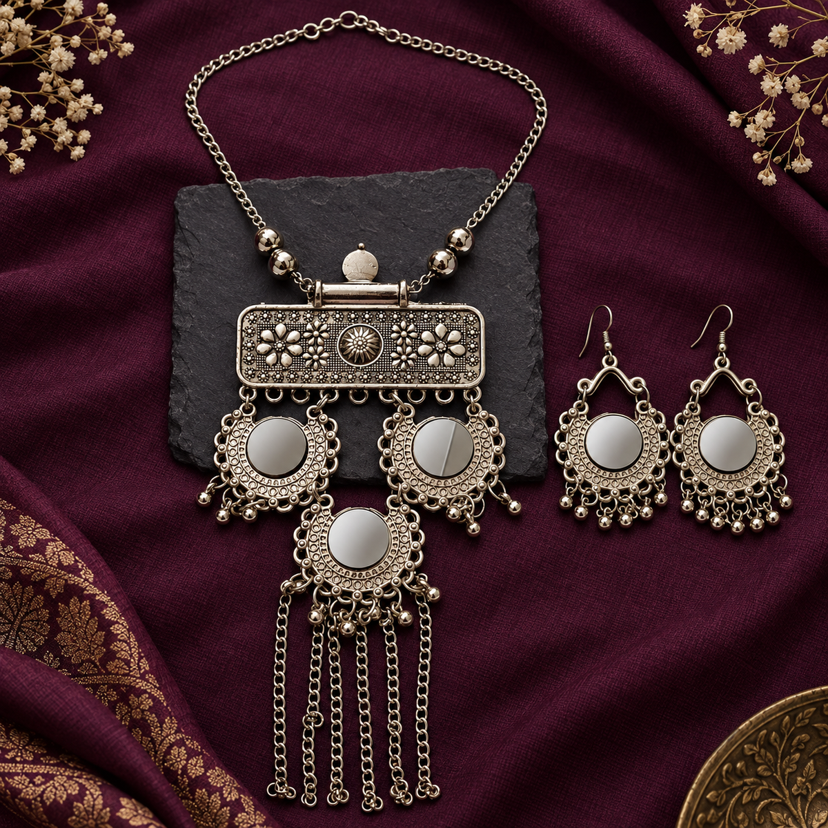 Aaina Rajsi Mirror Tassel Necklace Set | MyJhumki