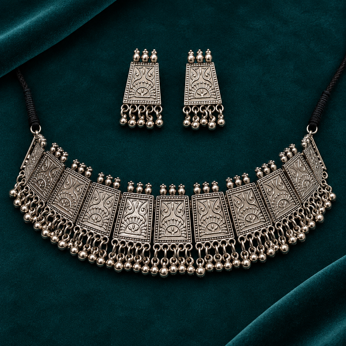 Aaranya Engraved Panel Choker Set | MyJhumki