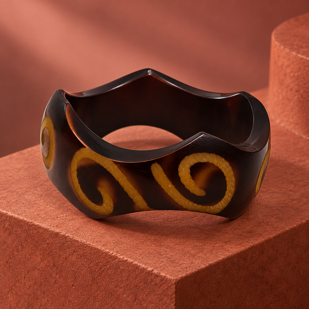 Maira Golden Swirl Acrylic Bangle | MyJhumki
