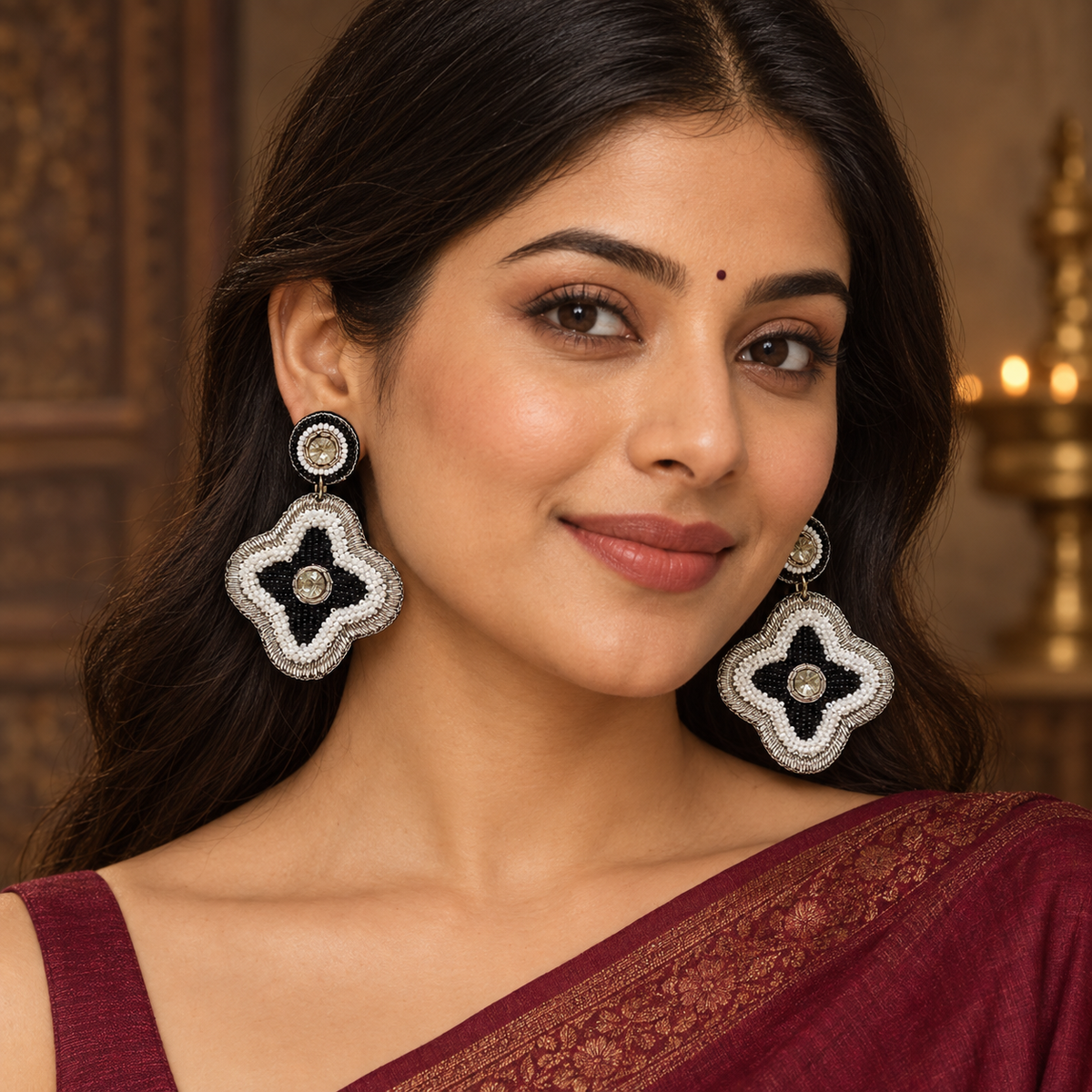 Noir Quatrefoil Beaded Earrings | MyJhumki