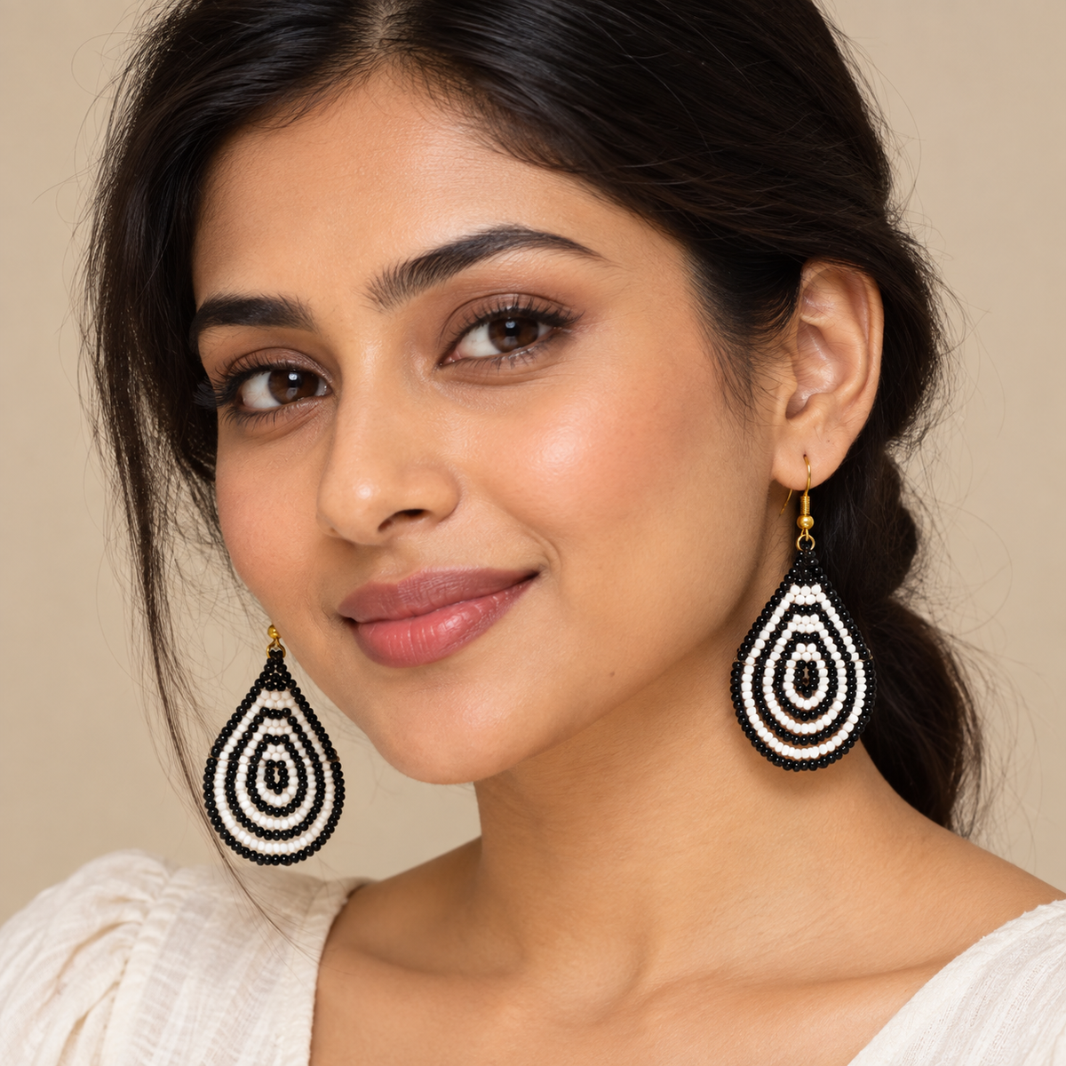 Noor Black & White Concentric Teardrop Earrings | MyJhumki
