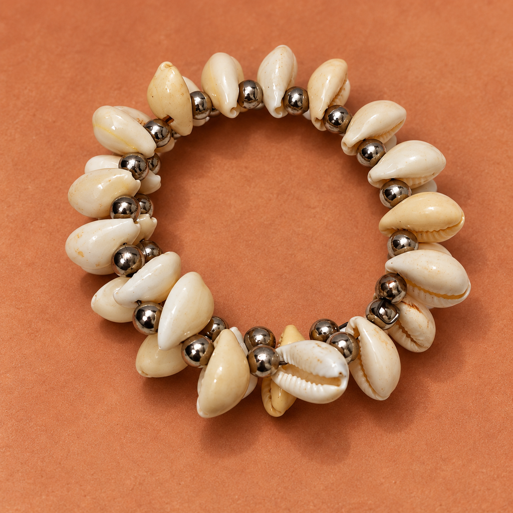 Samudra Ivory Cowrie Shell Bracelet | MyJhumki