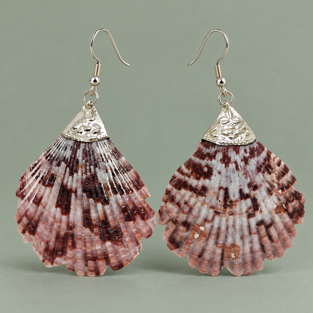 Samudra Mauve Scallop Shell Earrings | MyJhumki